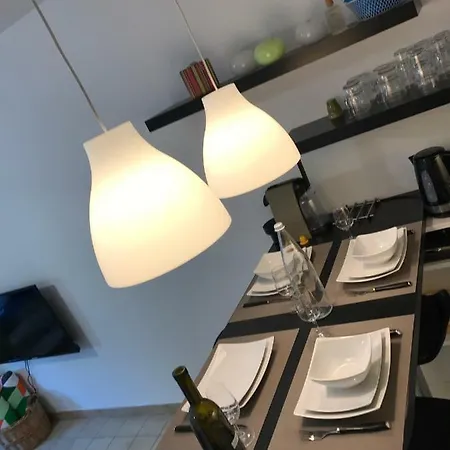 Dans Un Ecrin De Verdure דירה