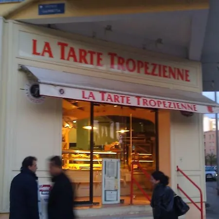 Dans Un Ecrin De Verdure * הייר