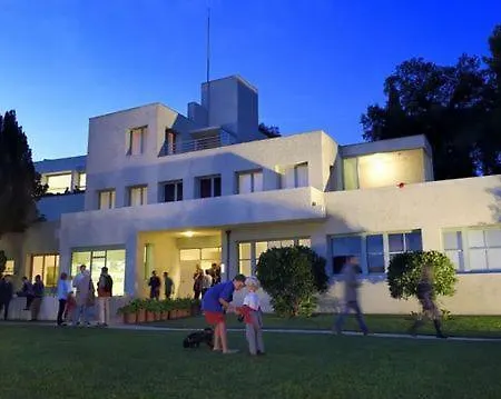 Dans Un Ecrin De Verdure * הייר