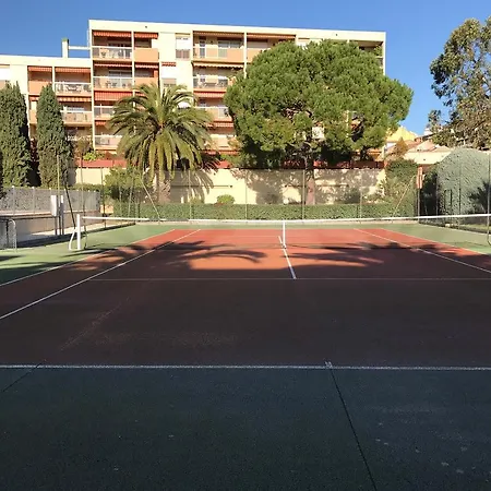 Dans Un Ecrin De Verdure * Hyeres