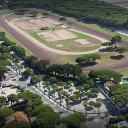 Daire Dans Un Ecrin De Verdure Hyères
