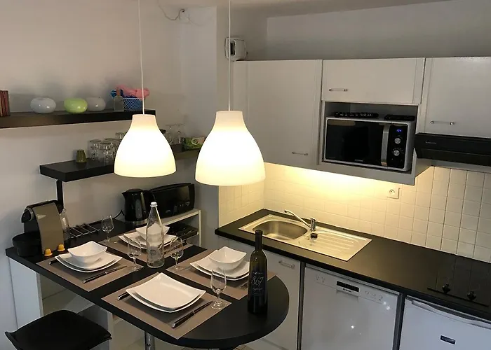 Dans Un Ecrin De Verdure Hyères