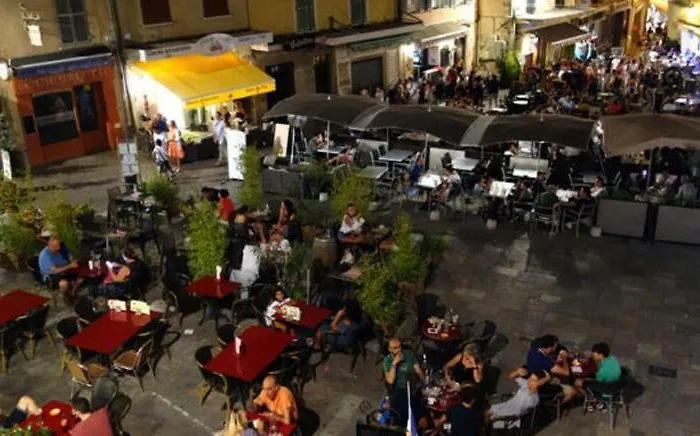 Lejlighed Dans Un Ecrin De Verdure Hyères